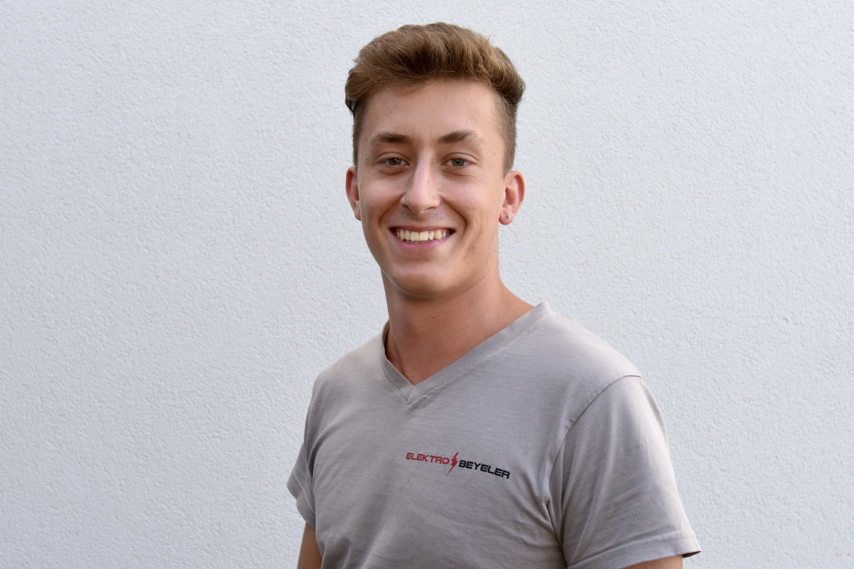 Alexander Wey, Lehrling Elektroinstallateur bei Elektro Beyeler GmbH, Althäusern
